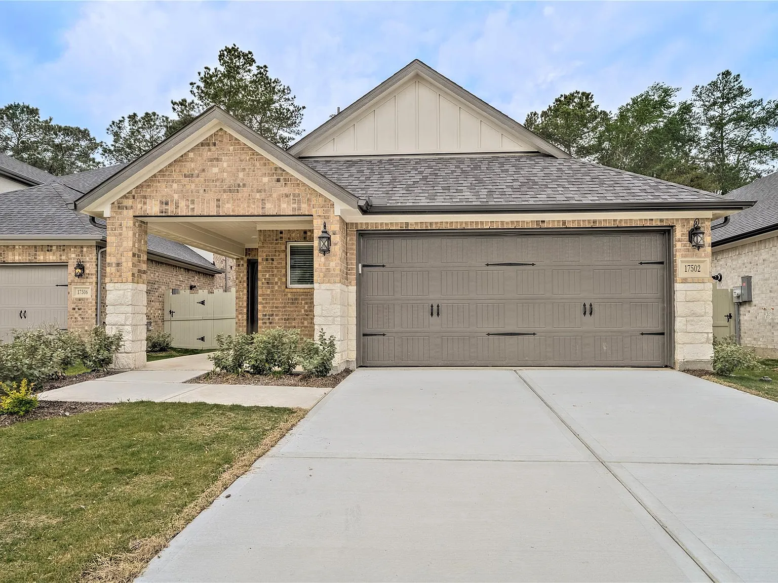 3 bed, 2.0 bath, 1449 sqft, $2,300 — Photo 1