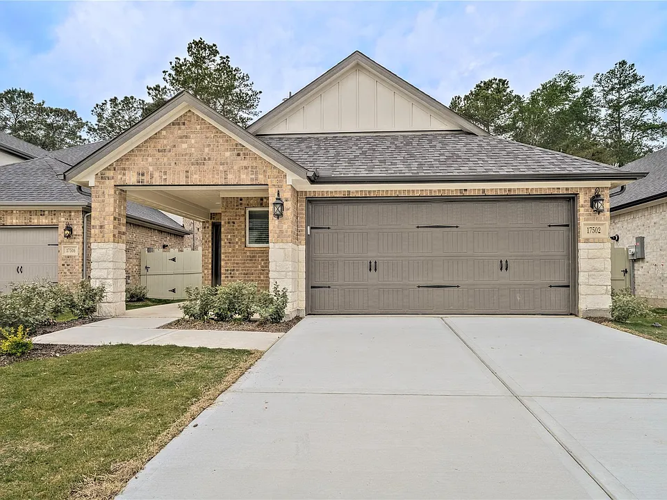 17502 Rosette Grass Dr