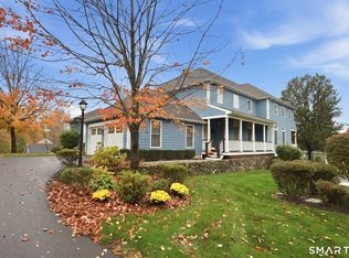 203 Sugar Maple Way #203, Middlebury, CT 06762