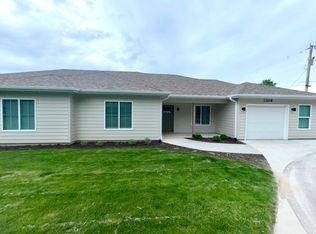 2365 S Bearfield Rd UNIT B, Columbia, MO 65201