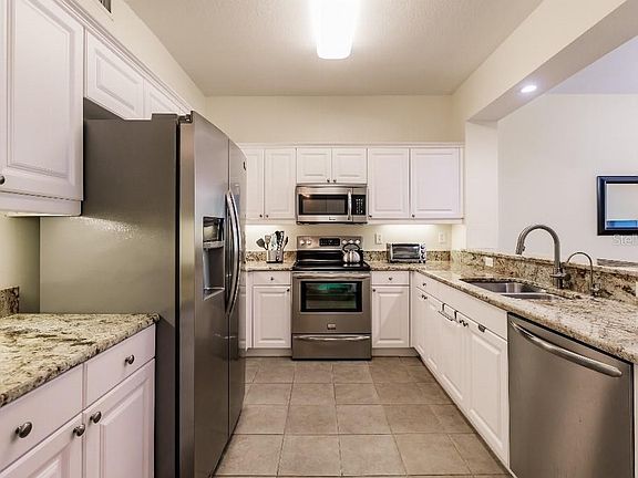 5th image of 5117 Melbourne St Unit B-103