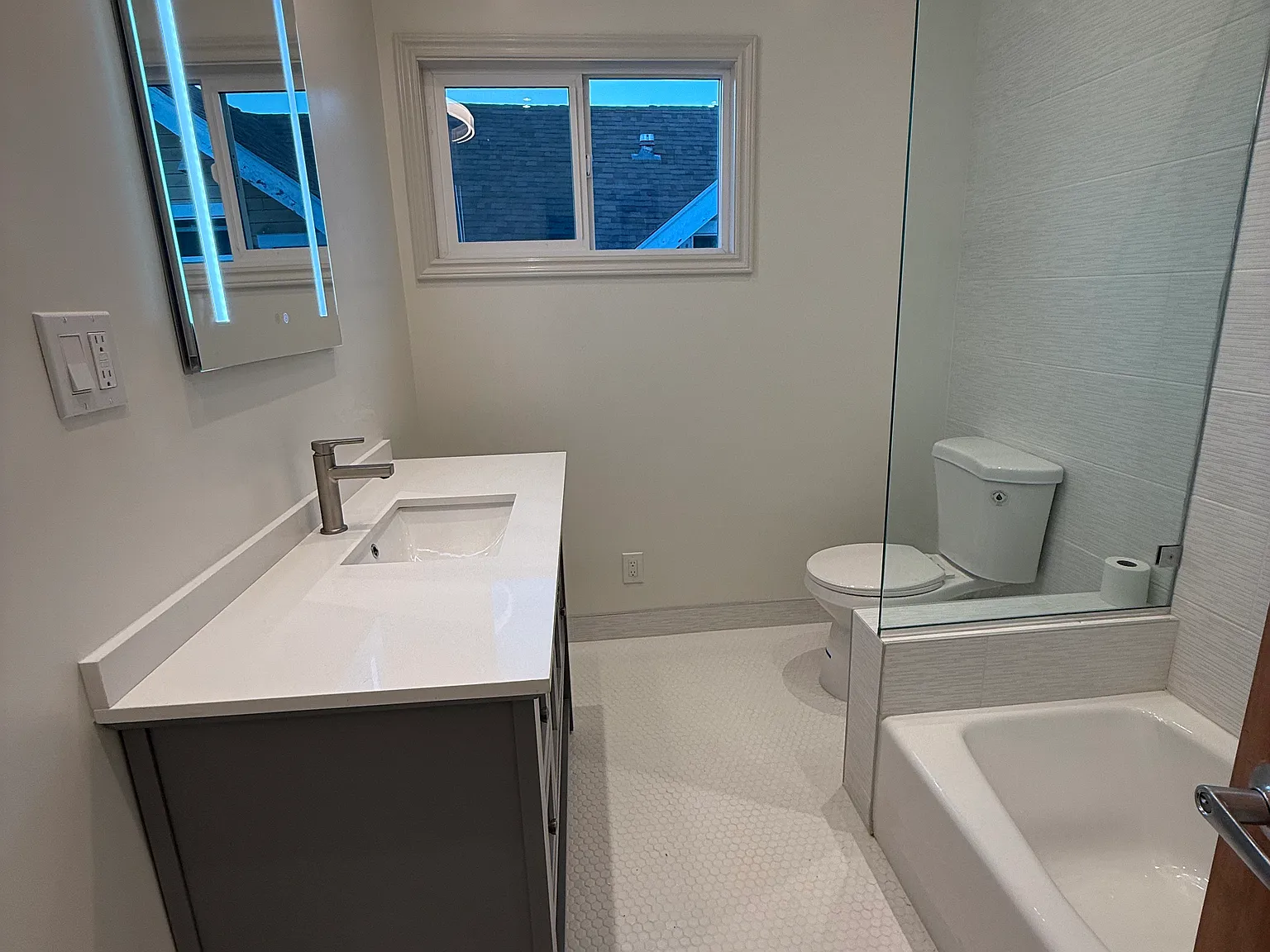 2 bed, 800 sqft, $2,695 — Photo 4