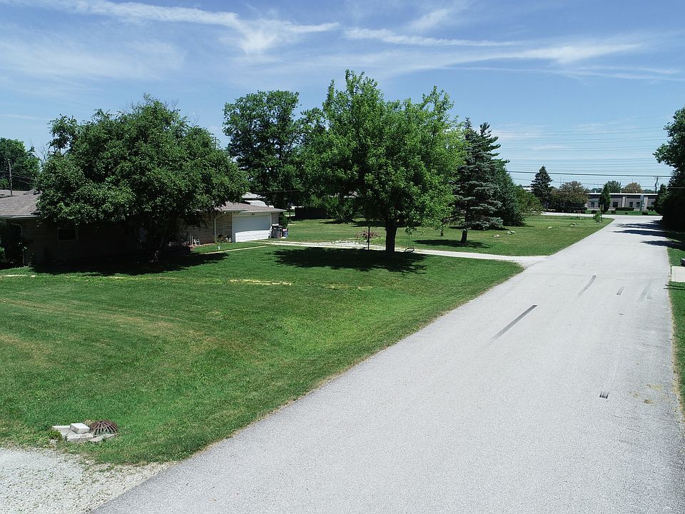 1st image of 2700 S Kenyon Dr