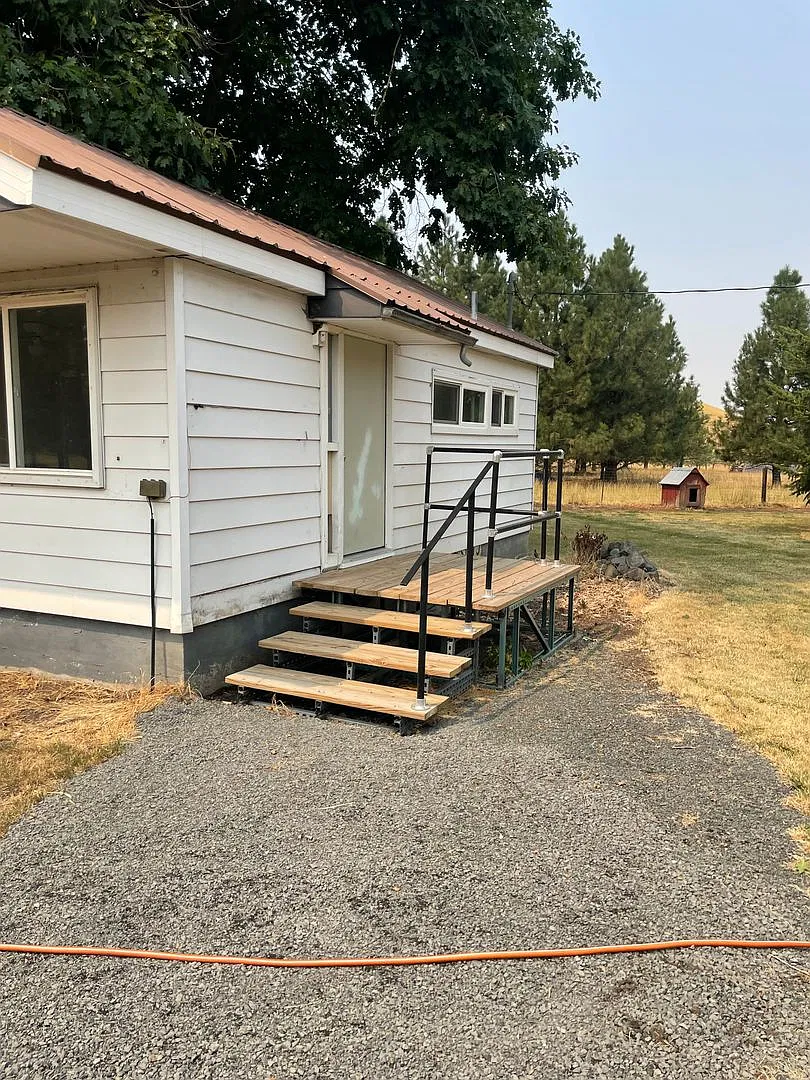 Rural Living & Pet Friendly! — Photo 1