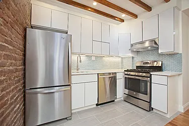 Rented by Jade Stone Real Estate Consulting