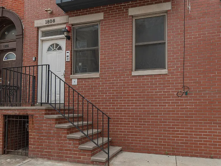 1808 W Berks St — Photo 20