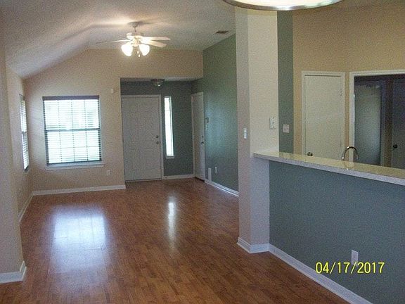 Dining & living area