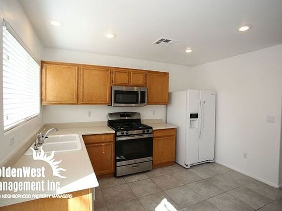 2nd image of 11051 Deluna St
