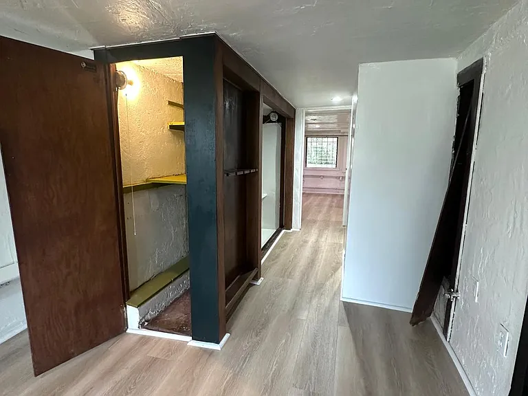 2032 Vista Del Mar St #1 — Photo 10