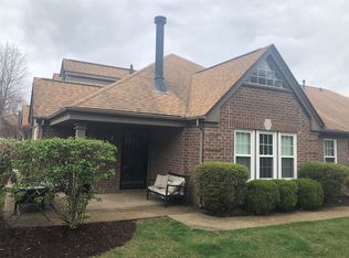 704 Eastbridge Ct, Louisville, KY 40223