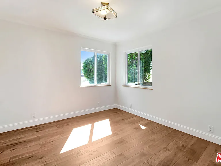 2401 Olive Ave — Photo 35