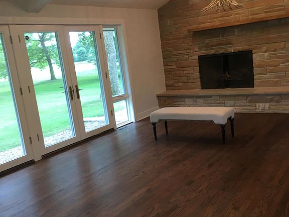 4th image of 8601 Skokie Blvd