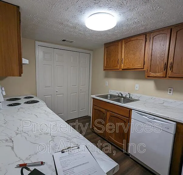 4512 Golf Vista Cir — Photo 4