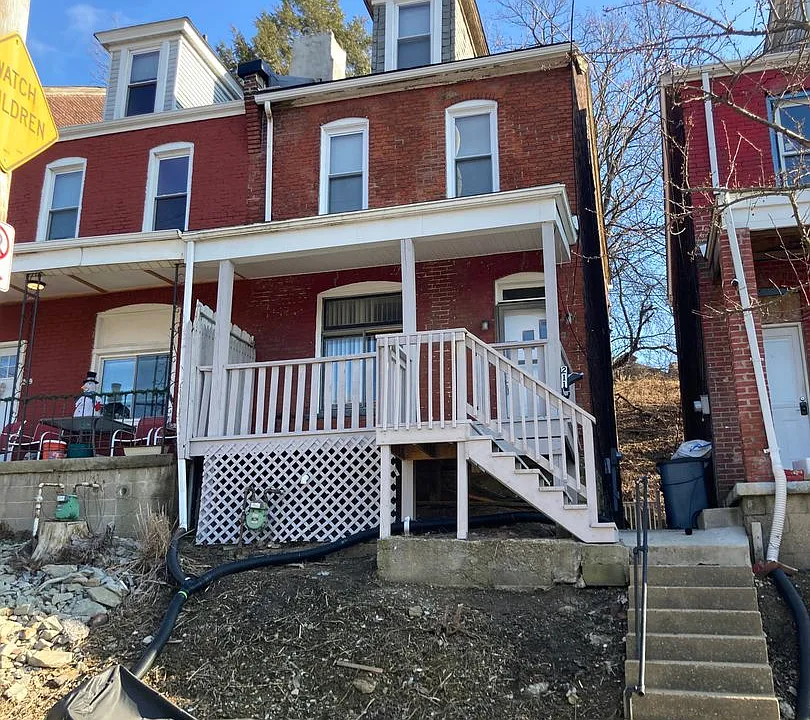 211 Southern Ave