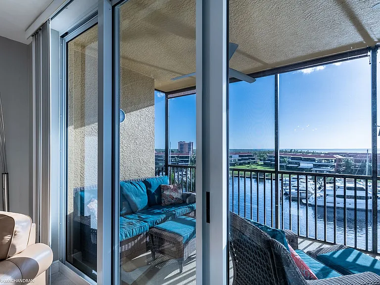 3313 Sunset Key Cir #402 — Photo 20
