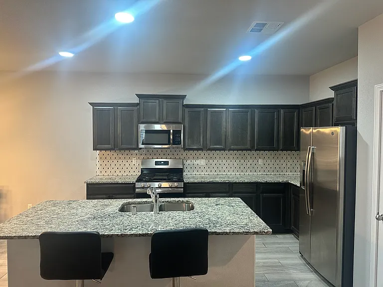 3949 Desert Dunes Dr — Photo 13