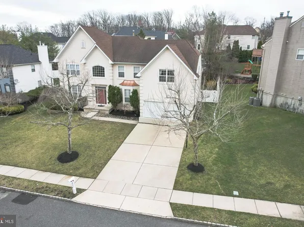 11 Exton Cir, Cherry Hill, NJ 08003