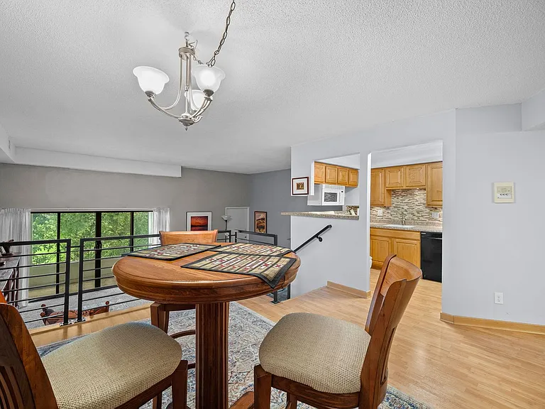 4902 University Ave #325 — Photo 7