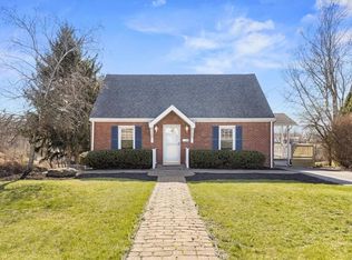 23 Beaver Grade Rd, Mc Kees Rocks, PA 15136