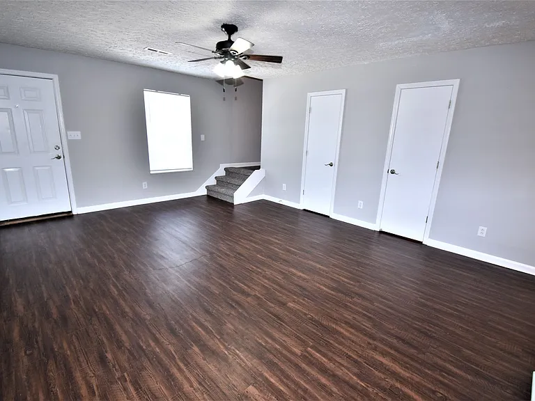Robb Avenue-765 (x14) — Photo 4