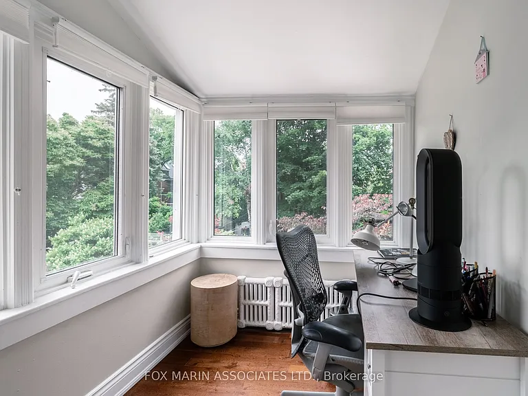 31 Browning Ave — Photo 14