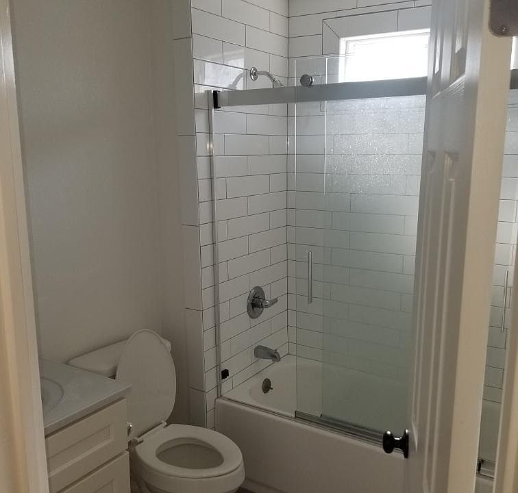 1st image of 355 S 15th St