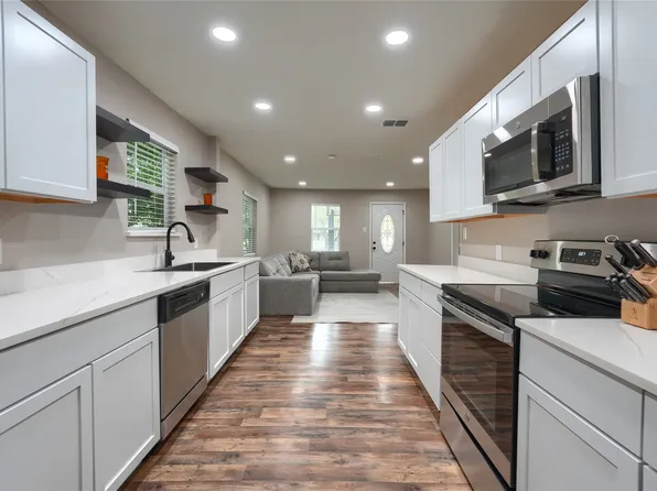 515 Burgett St, Forney, TX 75126