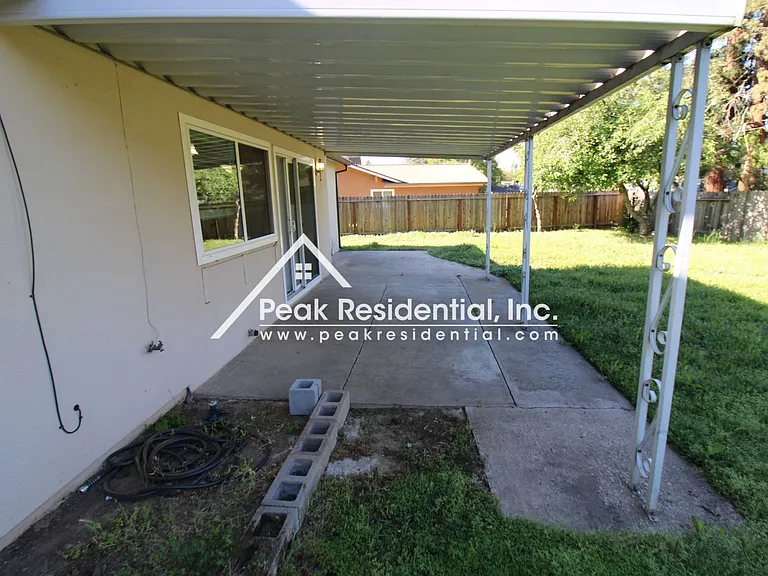 7409 Cushman Ct — Photo 17