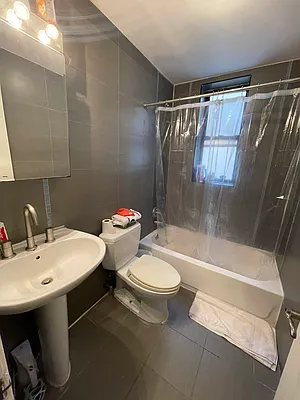 Rented by Delmark Realty LLC | media 20