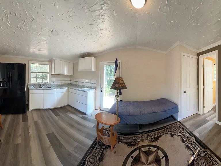 625 Private Road 4369 — Photo 3