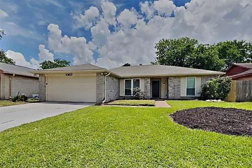 10107 King Ranch Ln Photo 1