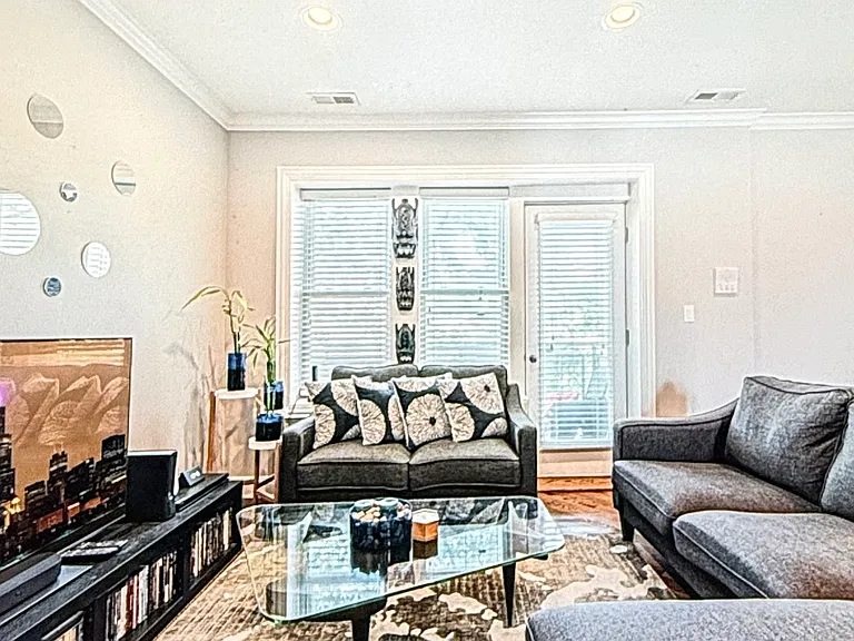 3149 N Drake Ave #2S — Photo 14