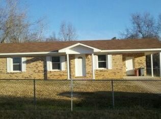 77 Clara St, Cowarts, AL 36321