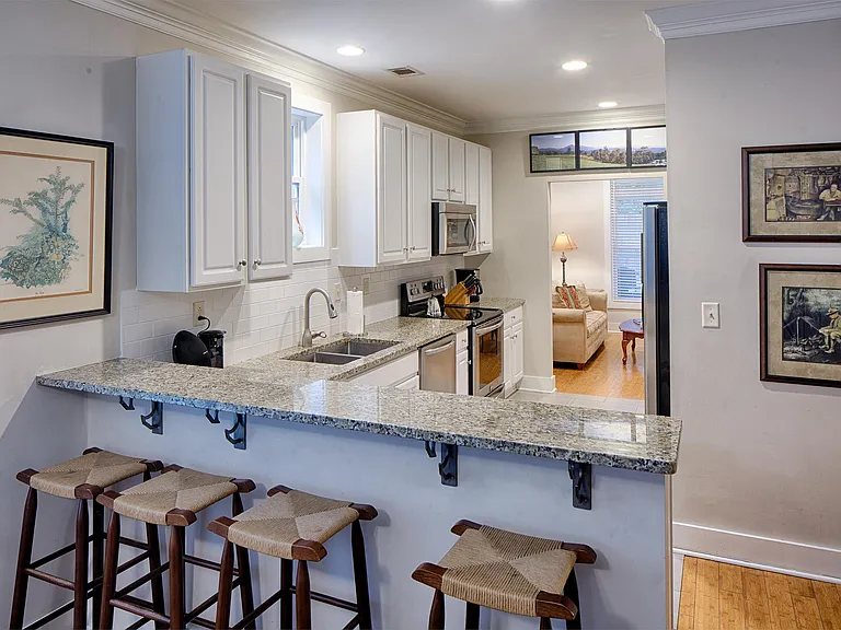 3206 Robertson Ave — Photo 53