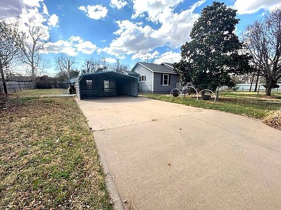 4th image of 1300 Cleburne St