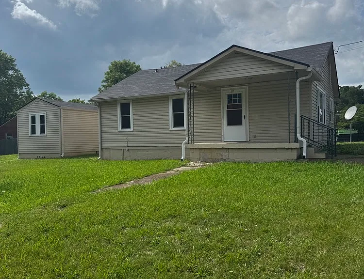 521 Draughon Dr — Photo 1
