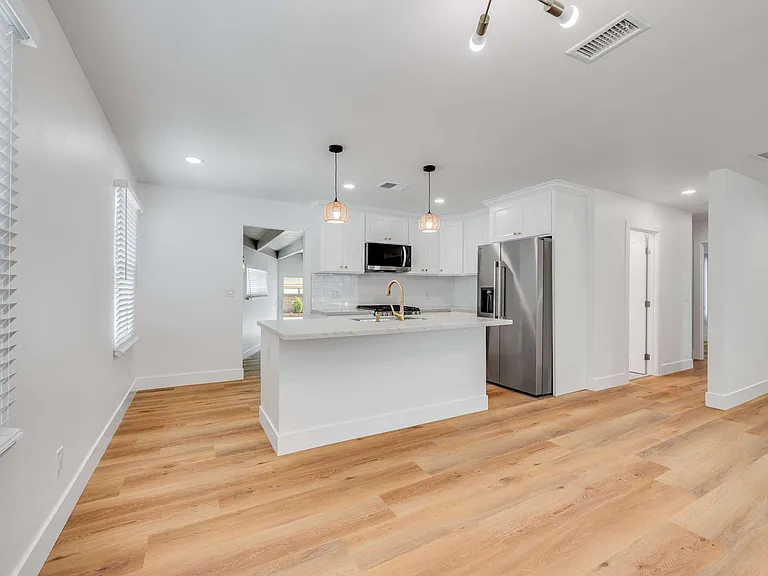 4342 Arabella St — Photo 12