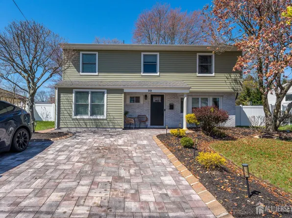 22 Partch Pl, Edison, NJ 08817