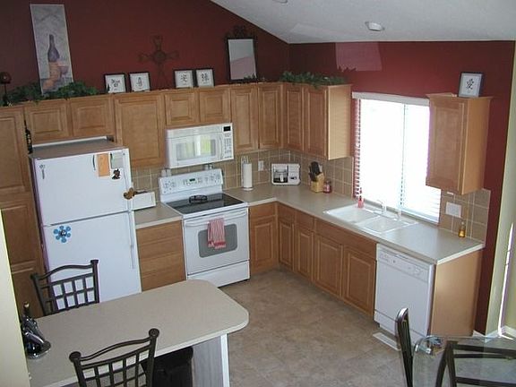 3rd image of 4919 N 151st Cir