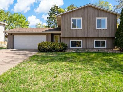 12024 Chesholm Ln, Eden Prairie, MN, 55347