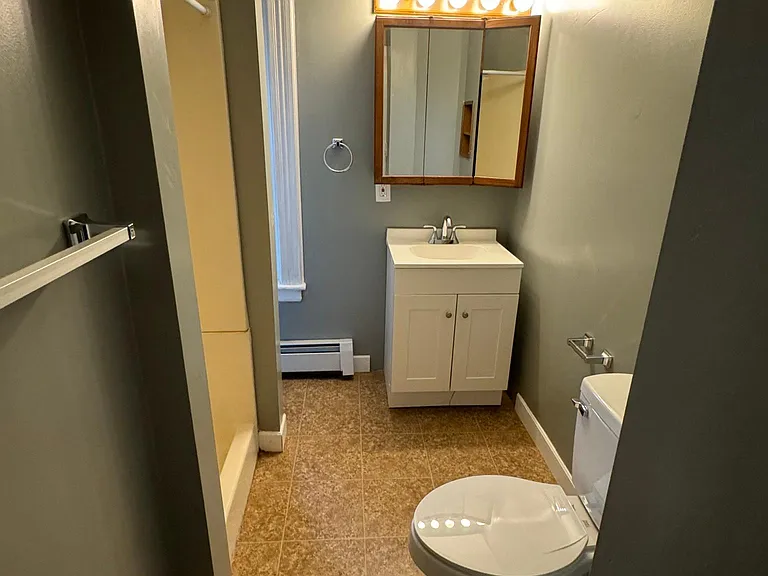 374 Washington St #2 — Photo 7