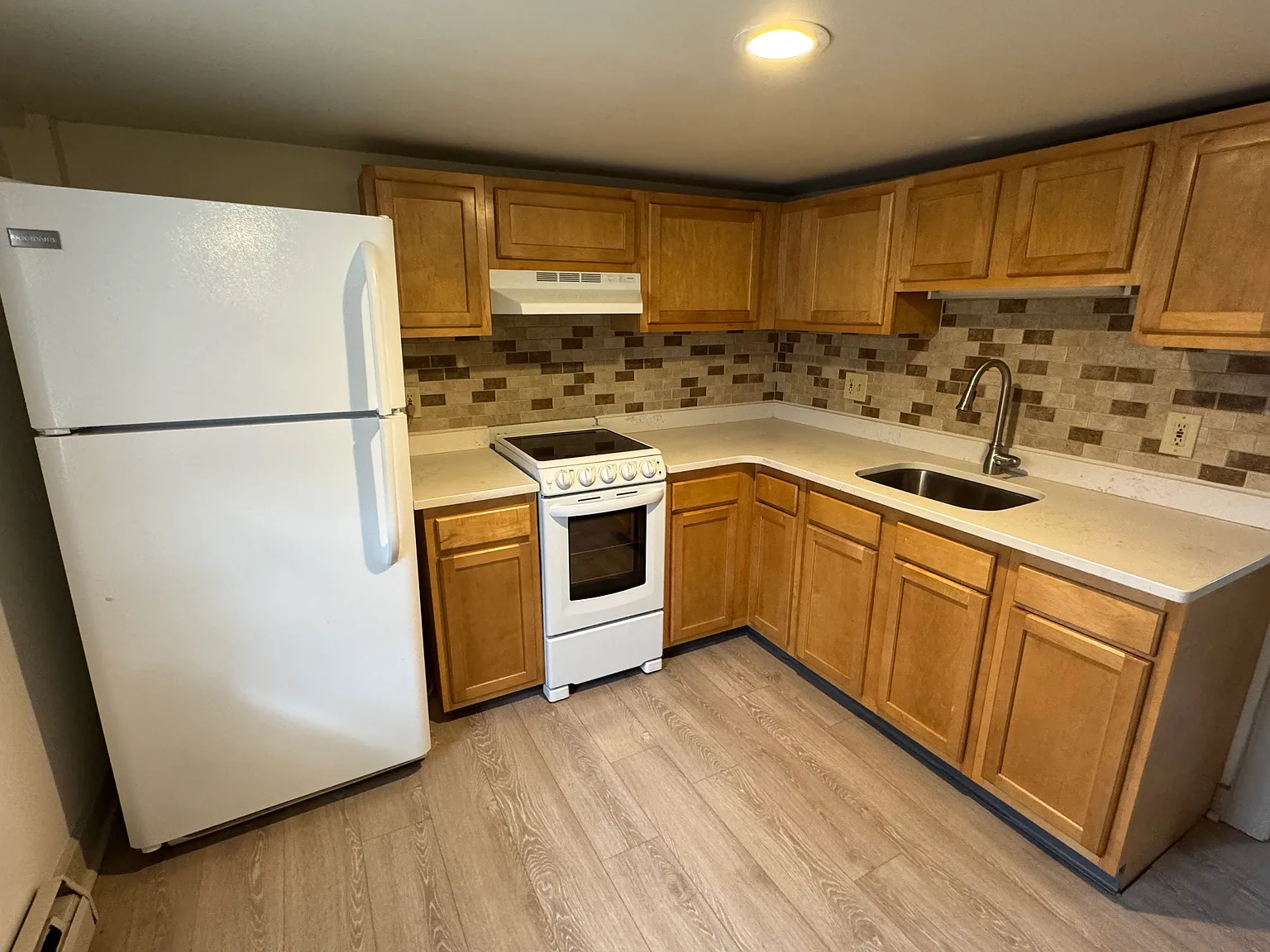 1 bed, 796 sqft, $2,700 — Photo 2