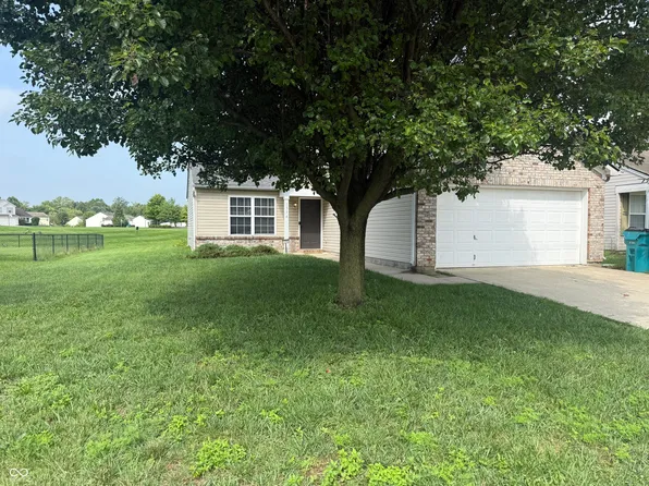 1394 Valley Forge Dr, Indianapolis, IN 46234