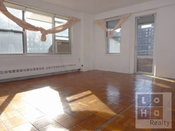 475 Fdr Drive image 1 of 8