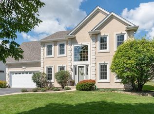 4711 Chokeberry Dr, Naperville, IL 60564