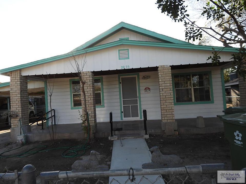 1st image of 2975 E 31st St