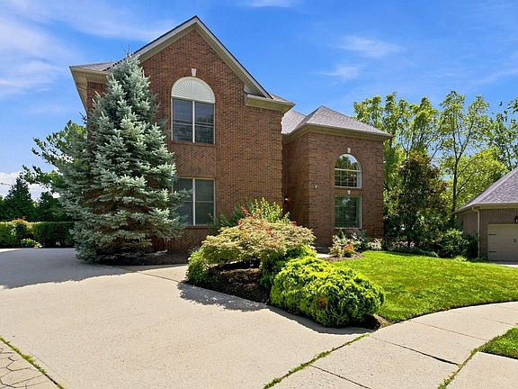 4th image of 1300 Mumford Ln