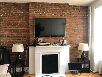 Rented by LJ Sloane Management