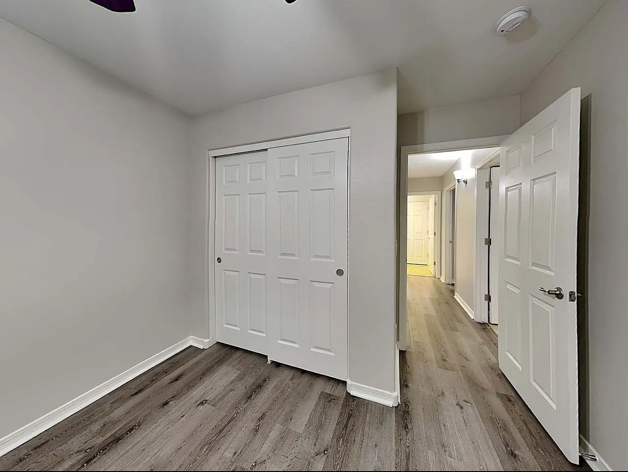 Refined and Spacious Residential Property — Photo 2