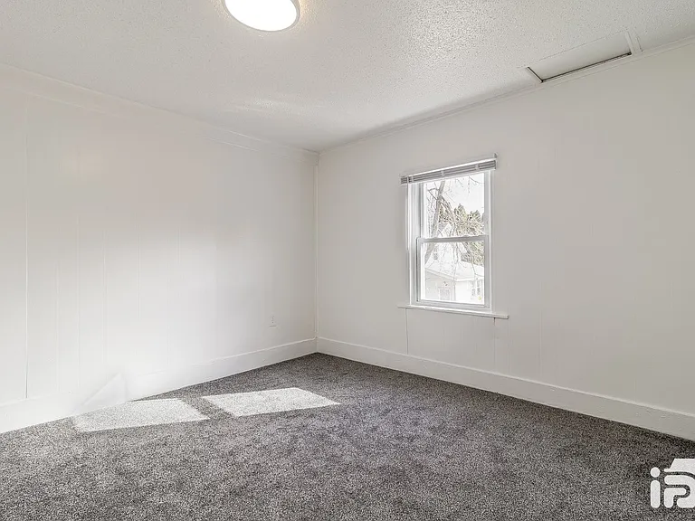 407 S Michigan Ave — Photo 12